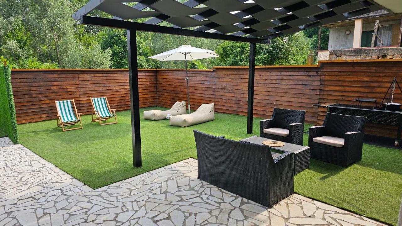 Sunrise Riverside House Celarevo Exterior foto